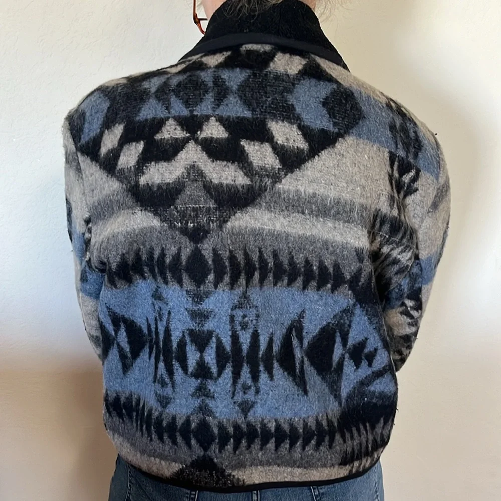WOOL BLEND SIZE MED SOUTHWEST PATTERN JACKET - Picture 7 of 8